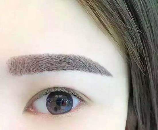 纹眉和绣眉哪个好？